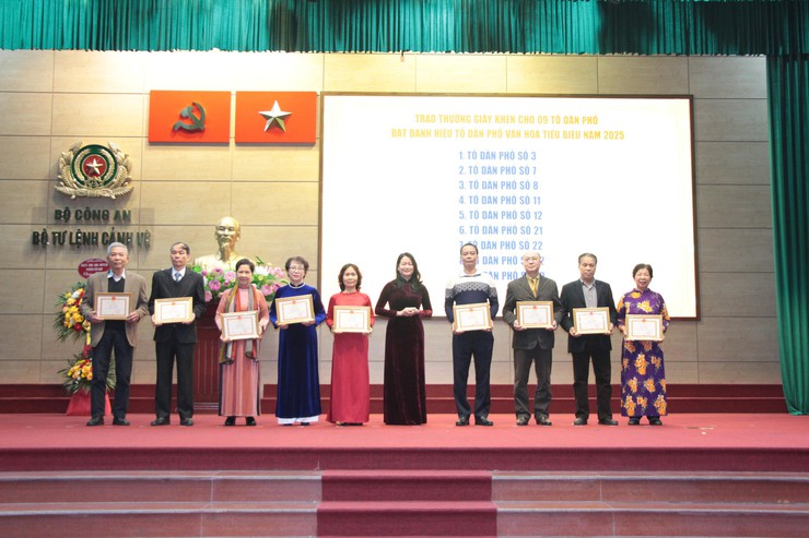 PHƯỜNG BA ĐÌNH PHÁT ĐỘNG PHONG TRÀO THI ĐUA NĂM 2026, KHƠI DẬY KHÁT VỌNG VƯƠN MÌNH TRONG KỶ NGUYÊN MỚI- Ảnh 11.