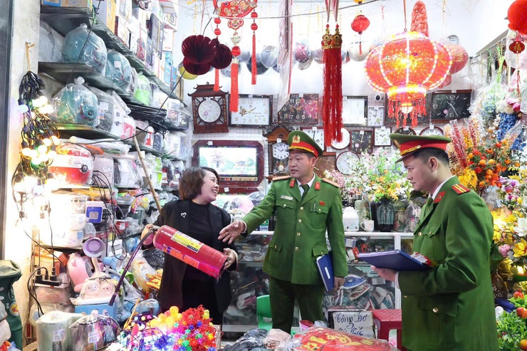 Xã Thường Tín tăng cường phòng cháy, chữa cháy tại các chợ- Ảnh 2.