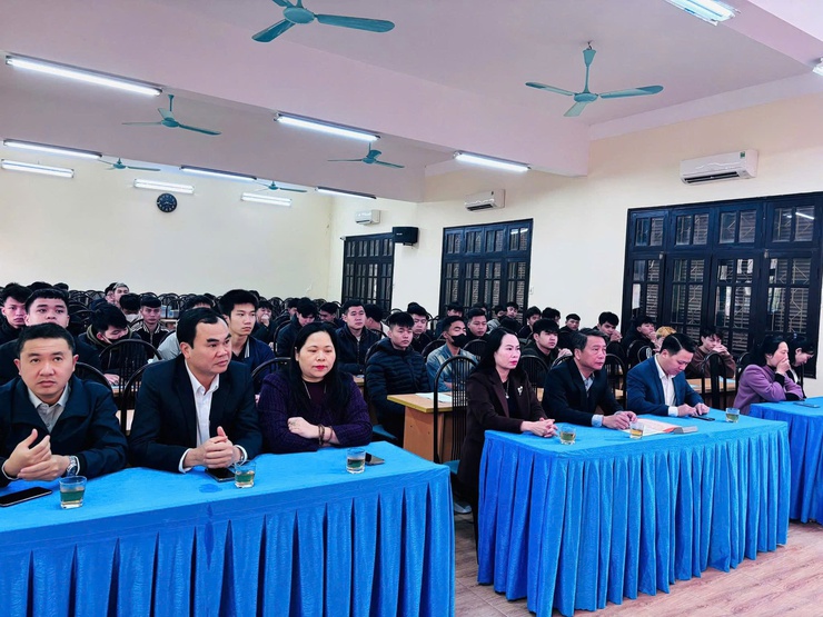 TRUNG TÂM CHÍNH TRỊ XÃ SÓC SƠN KHAI GIẢNG LỚP BỒI DƯỠNG NHẬN THỨC VỀ ĐẢNG KHOÁ I NĂM 2026- Ảnh 1.