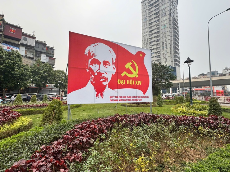 PHƯỜNG KIM LIÊN ĐẨY MẠNH THÔNG TIN, TUYÊN TRUYỀN, VẬN ĐỘNG KHẮC PHỤC 5 ĐIỂM NGHẼN LỚN CỦA THÀNH PHỐ TRÊN ĐỊA BÀN, TRIỂN KHAI ĐỒNG BỘ CÁC GIẢI PHÁP, QUYẾT TÂM XÂY DỰNG ĐÔ THỊ VĂN MINH, KỶ CƯƠNG, SÁNG - XANH - SẠCH - ĐẸP- Ảnh 14.