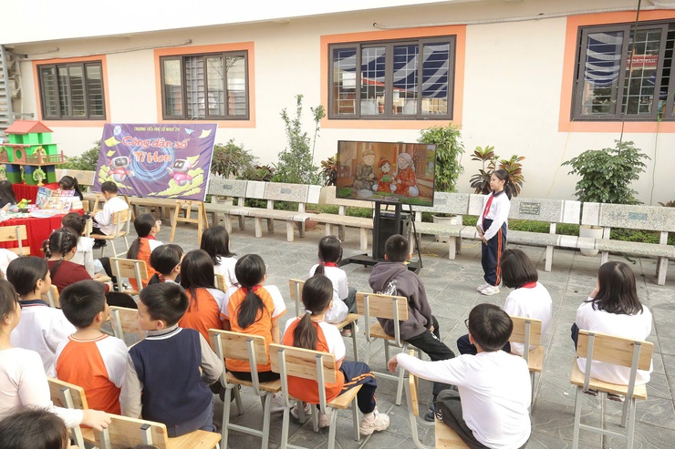 TRƯỜNG TIỂU HỌC CỔ NHUẾ 2A – PHƯỜNG ĐÔNG NGẠC SÔI NỔI TỔ CHỨC NGÀY HỘI GIAO LƯU TIẾNG ANH – STEM – CÔNG DÂN SỐ TÍ HON
- Ảnh 13.