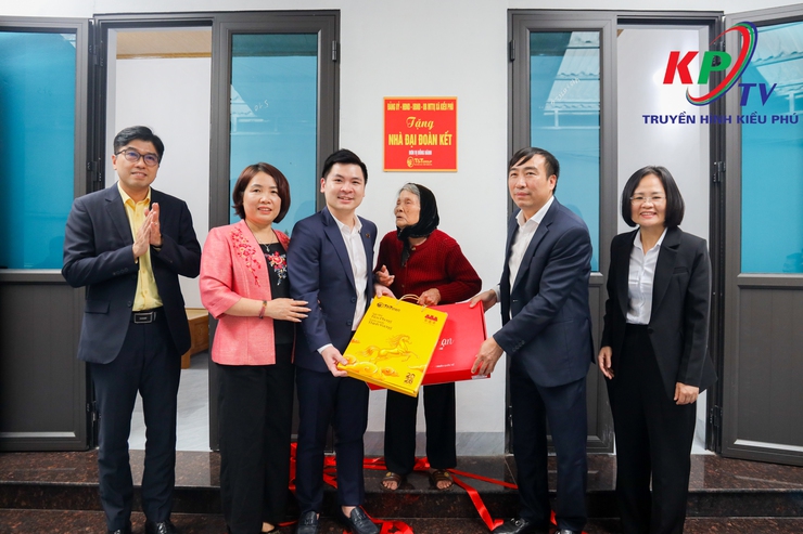 XÃ KIỀU PHÚ KHÁNH THÀNH, BÀN GIAO 33 NHÀ ĐẠI ĐOÀN KẾT VÀ HỆ THỐNG CAMERA AN NINH CHÀO MỪNG ĐẠI HỘI ĐẢNG TOÀN QUỐC LẦN THỨ XIV- Ảnh 12.