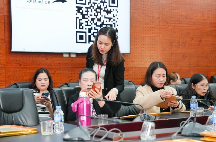 HỘI LHPN XÃ QUỐC OAI TẬP HUẤN ỨNG DỤNG CÔNG NGHỆ SỐ TRONG CHĂM SÓC DINH DƯỠNG, NÂNG CAO SỨC KHỎE GIA ĐÌNH- Ảnh 3.