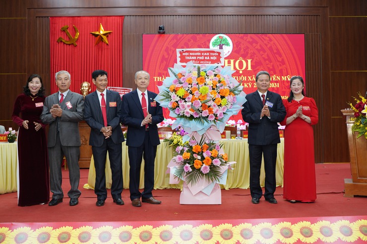 Đại hội thành lập Hội Người cao tuổi xã Chuyên Mỹ, nhiệm kỳ 2026-2031: Phát huy vai trò "Tuổi cao gương sáng" trong giai đoạn mới- Ảnh 1.