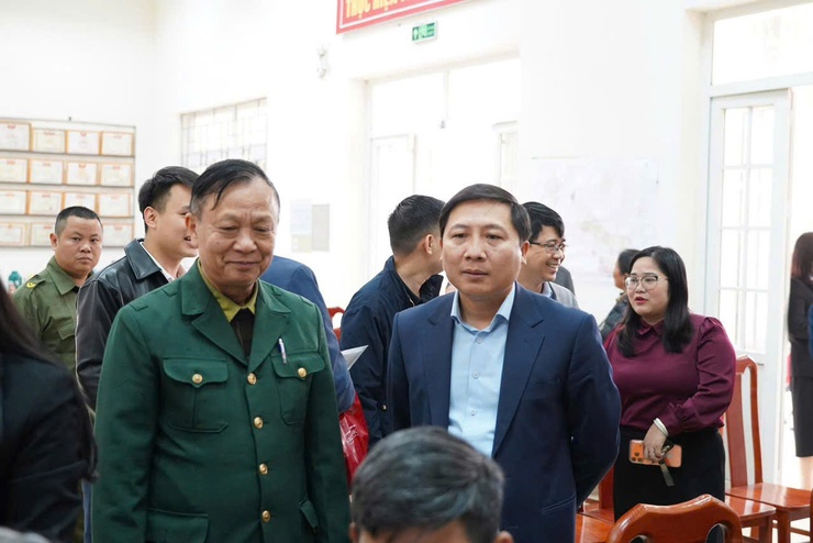 xã Quang Minh tổ chức chi trả tiền bồi thường, GPMB đợt 1 dự án Khu đô thị cao cấp Mê Linh- Ảnh 2.