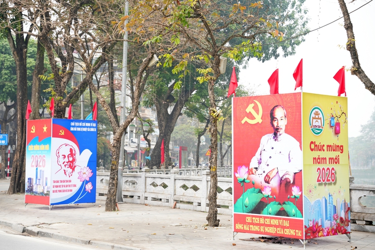 PHƯỜNG SƠN TÂY RỰC RỠ CỜ HOA CHÀO MỪNG ĐẠI HỘI ĐẠI BIỂU TOÀN QUỐC LẦN THỨ XIV CỦA ĐẢNG- Ảnh 3.