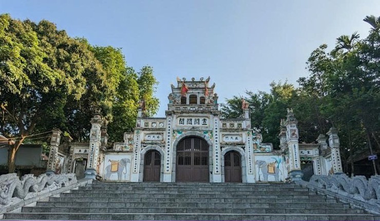 ĐỀN SÁI – DI TÍCH LỊCH SỬ VĂN HÓA QUỐC GIA VÀ LỄ HỘI RƯỚC VUA ĐỘC ĐÁO- Ảnh 1.