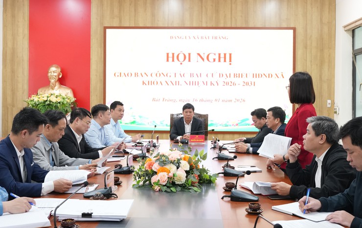 Đảng ủy xã Bát Tràng giao ban công tác bầu cử đại biểu HĐND xã nhiệm kỳ 2026–2031- Ảnh 1.