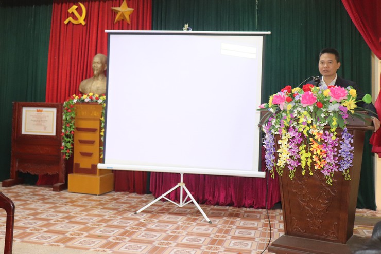 Đồng chí Bí thư Đảng ủy xã Phú Xuyên tiếp công dân chuyên đề xóm Chợ Tía- Ảnh 1.