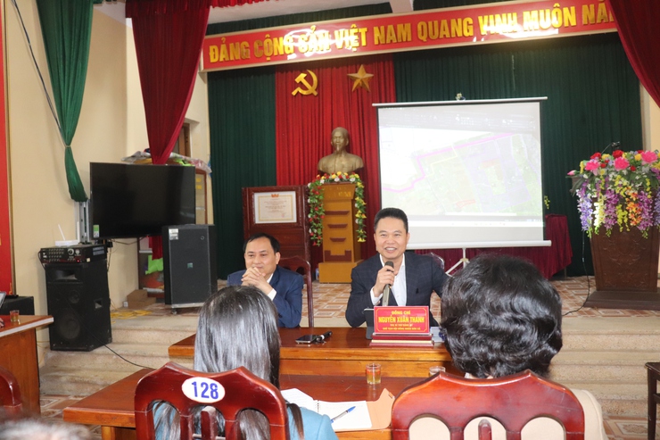 Đồng chí Bí thư Đảng ủy xã Phú Xuyên tiếp công dân chuyên đề xóm Chợ Tía- Ảnh 2.