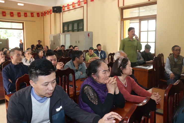 Đồng chí Bí thư Đảng ủy xã Phú Xuyên tiếp công dân chuyên đề xóm Chợ Tía- Ảnh 6.