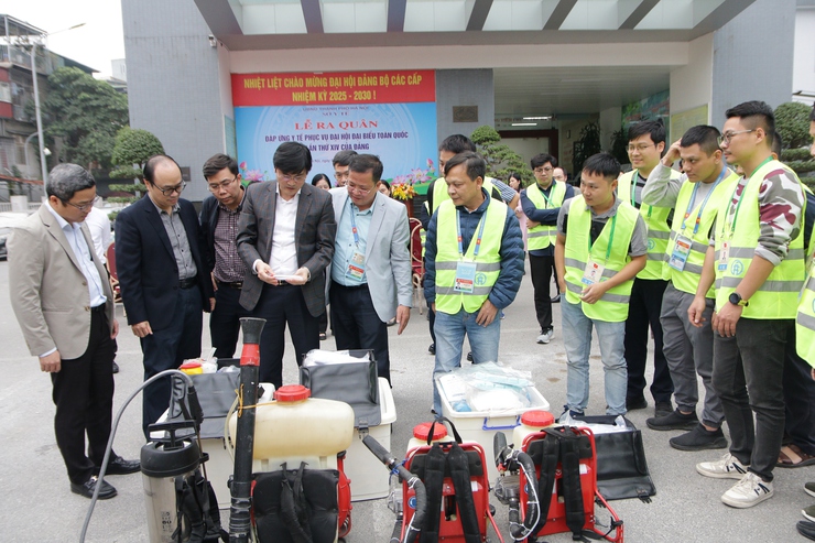 Ngành Y tế Hà Nội ra quân bảo đảm công tác y tế phục vụ Đại hội đại biểu toàn quốc lần thứ XIV của Đảng- Ảnh 8.