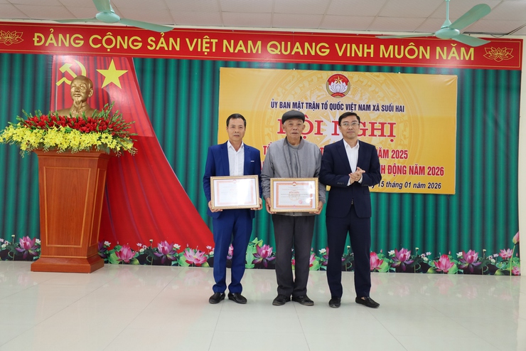 Ủy ban MTTQ Việt Nam xã Suối Hai tổ chức Hội nghị tổng kết công tác Mặt trận năm 2025, triển khai Chương trình thống nhất hành động năm 2026- Ảnh 2.