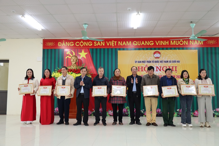 Ủy ban MTTQ Việt Nam xã Suối Hai tổ chức Hội nghị tổng kết công tác Mặt trận năm 2025, triển khai Chương trình thống nhất hành động năm 2026- Ảnh 5.