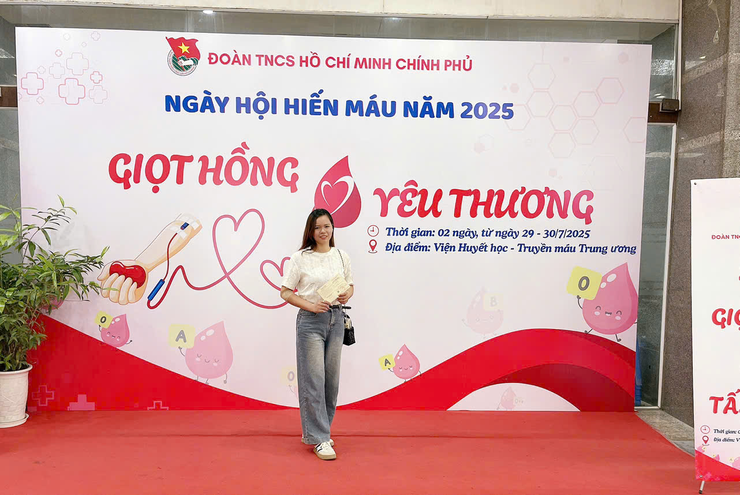 CÔ GIÁO NGUYỄN THỊ QUỲNH (TRƯỜNG MẦM NON TÂN ƯỚC)– GƯƠNG ĐIỂN HÌNH TIÊN TIẾN TRONG PHONG TRÀO HIẾN MÁU NHÂN ĐẠO- Ảnh 1.