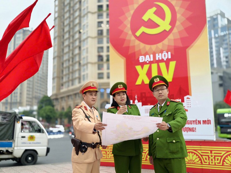 Công an xã Đại Xuyên quyết liệt bảo đảm an ninh, trật tự phục vụ Đại hội  đại biểu toàn quốc lần thứ XIV của Đảng- Ảnh 1.