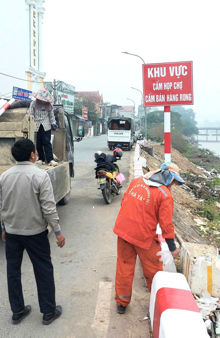 Đại Xuyên quyết liệt xóa bỏ chợ cóc, chợ tạm – lập lại trật tự đô thị trên địa bàn xã- Ảnh 7.