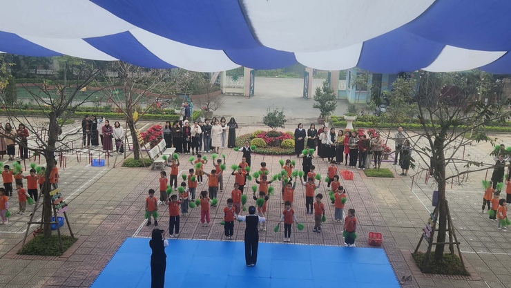 NUÔI DƯỠNG "HẠT MẦM" TOÀN DIỆN TẠI TRƯỜNG MẦM NON DUYÊN HÀ- Ảnh 2.