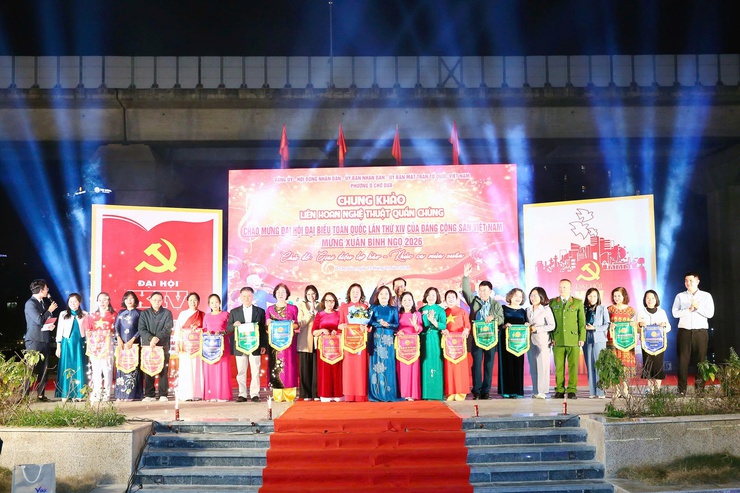 Phường Ô Chợ Dừa: Ngày hội lan tỏa sắc màu Nghệ thuật quần chúng- Ảnh 1.