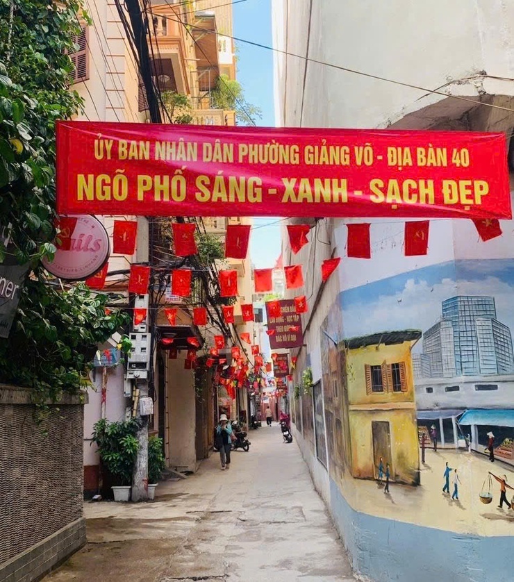 Phường Giảng Võ: rực rỡ cờ hoa chào mừng Đại hội đại biểu toàn quốc lần thứ XIV của Đảng- Ảnh 3.