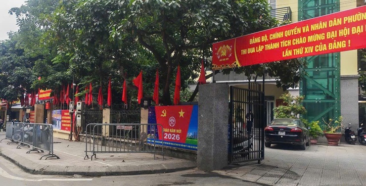 Phường Giảng Võ: rực rỡ cờ hoa chào mừng Đại hội đại biểu toàn quốc lần thứ XIV của Đảng- Ảnh 6.