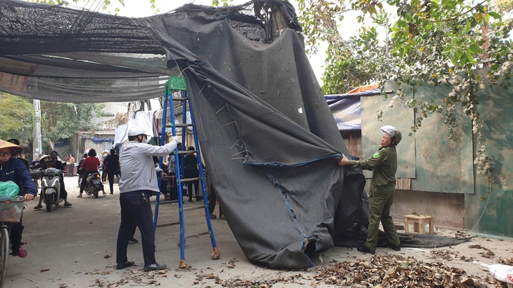 Công an phường Phú Lương ra quân đảm bảo trật tự đô thị, TTCC, TTATGT- Ảnh 5.