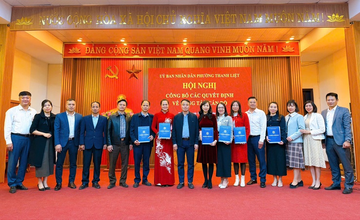 Thanh Liệt: Công bố các quyết định về công tác cán bộ- Ảnh 5.