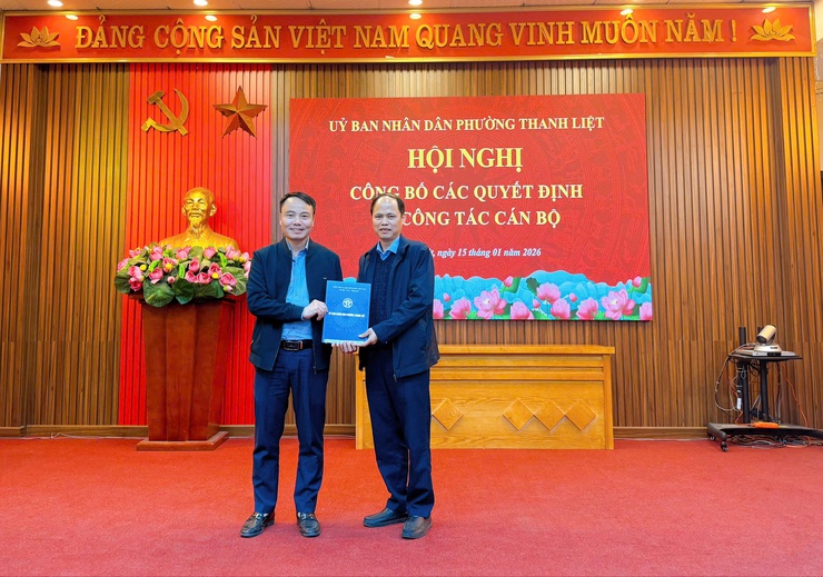 Thanh Liệt: Công bố các quyết định về công tác cán bộ- Ảnh 2.