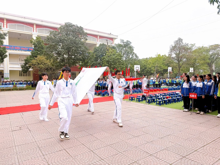 Trường THCS Chu Văn An: Khai mạc Hội khoẻ Phù Đổng năm học 2025 - 2026- Ảnh 3.