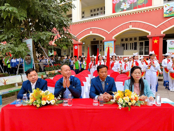 Trường THCS Chu Văn An: Khai mạc Hội khoẻ Phù Đổng năm học 2025 - 2026- Ảnh 1.