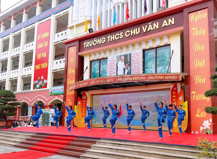 Trường THCS Chu Văn An: Khai mạc Hội khoẻ Phù Đổng năm học 2025 - 2026- Ảnh 15.