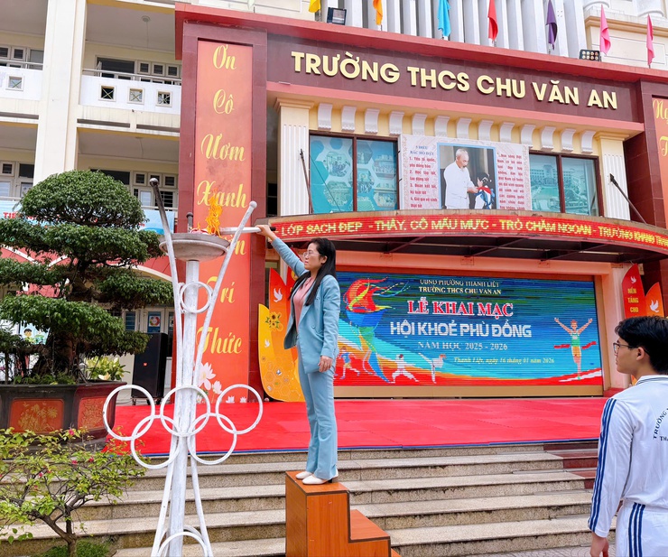 Trường THCS Chu Văn An: Khai mạc Hội khoẻ Phù Đổng năm học 2025 - 2026- Ảnh 10.