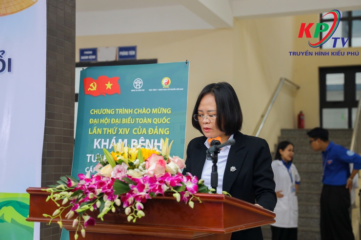 UBND xã Kiều Phú phối hợp Học viện Y - Dược học cổ truyền Việt Nam Khai mạc Chương trình khám bệnh và tư vấn sức khỏe miễn phí cho các đối tượng chính sách trên địa bàn- Ảnh 4.