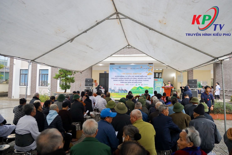 UBND xã Kiều Phú phối hợp Học viện Y - Dược học cổ truyền Việt Nam Khai mạc Chương trình khám bệnh và tư vấn sức khỏe miễn phí cho các đối tượng chính sách trên địa bàn- Ảnh 1.
