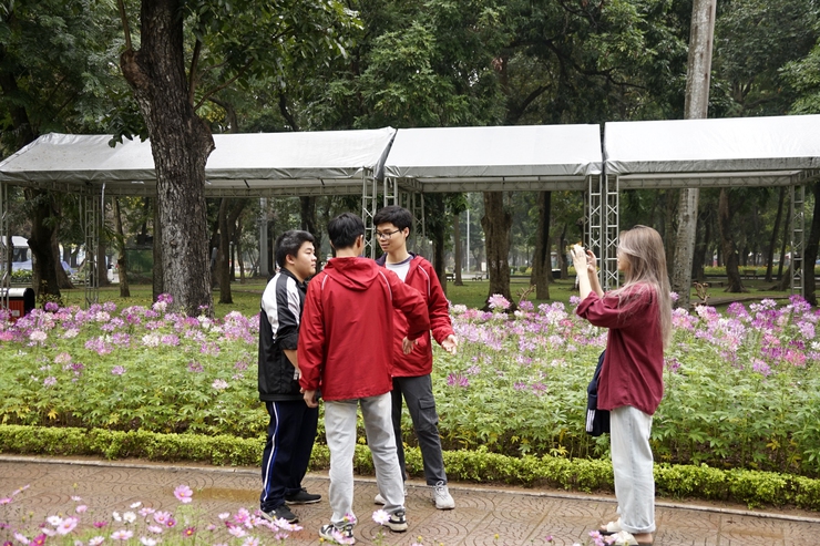 Nhiều hoạt động sôi nổi, bổ ích tại công viên Thống Nhất, phường Hai Bà Trưng, Hà Nội.- Ảnh 12.