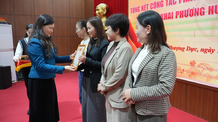 PHƯỢNG DỰC: QUYẾT TÂM CHINH PHỤC CỘT MỐC 1.000 TỶ ĐỒNG TỪ THƯƠNG MẠI ĐIỆN TỬ- Ảnh 4.