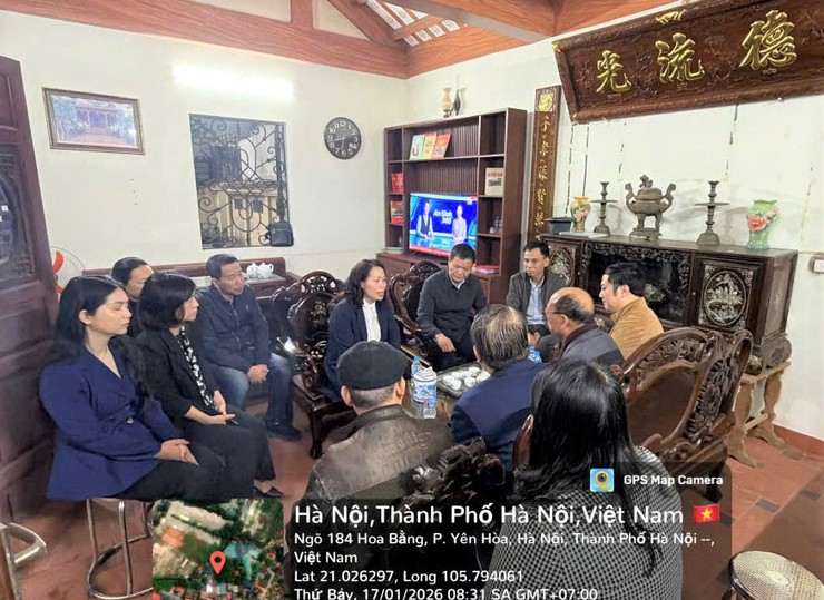 LÃNH ĐẠO PHƯỜNG CẦU GIẤY THĂM HỎI, ĐỘNG VIÊN NHÂN DÂN TRONG CÔNG TÁC GIẢI PHÓNG MẶT BẰNG- Ảnh 3.