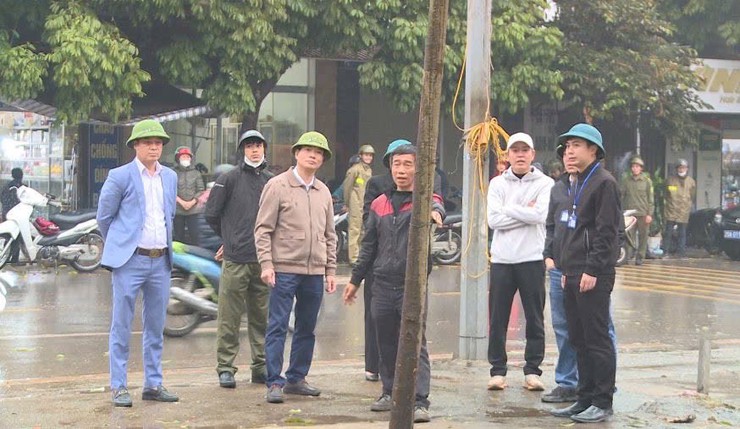 Phúc Lộc thành lập đoàn kiểm tra công tác ra quân chỉnh trang cảnh quan, tổng vệ sinh môi trường, đảm bảo trật tự giao thông đón Tết Nguyên đán Bính Ngọ năm 2026- Ảnh 1.