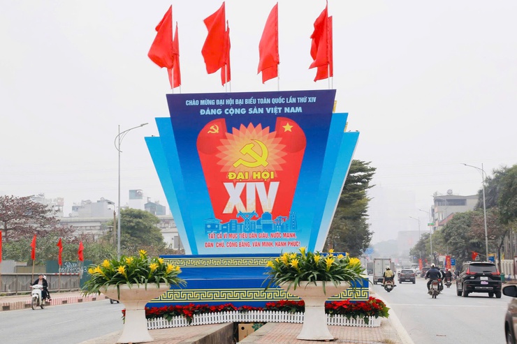 Phường Dương Nội rực rỡ cờ hoa chào mừng Đại hội Đảng toàn quốc lần thứ XIV- Ảnh 7.