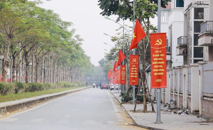 Phường Dương Nội rực rỡ cờ hoa chào mừng Đại hội Đảng toàn quốc lần thứ XIV- Ảnh 12.