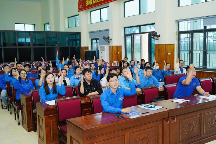 Đoàn thanh niên xã Chuyên Mỹ triển khai phương hướng hoạt động năm 2026 và thảo luận, giới thiệu người ứng cử đại biểu HĐND xã Chuyên Mỹ, nhiệm kỳ 2026-2031- Ảnh 5.