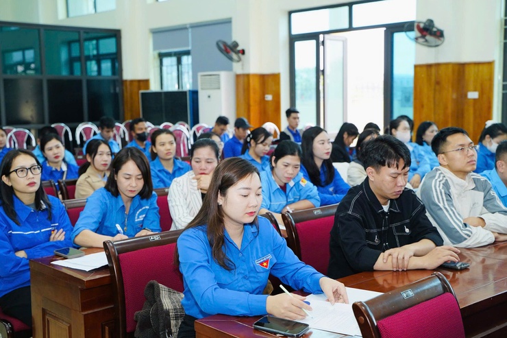 Đoàn thanh niên xã Chuyên Mỹ triển khai phương hướng hoạt động năm 2026 và thảo luận, giới thiệu người ứng cử đại biểu HĐND xã Chuyên Mỹ, nhiệm kỳ 2026-2031- Ảnh 3.