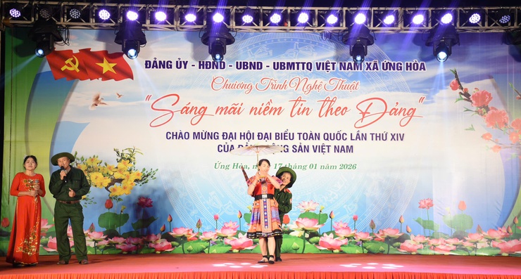ỨNG HOÀ: SÔI NỔI CHƯƠNG TRÌNH VĂN NGHỆ "SÁNG MÃI NIỀM TIN THEO ĐẢNG".- Ảnh 22.