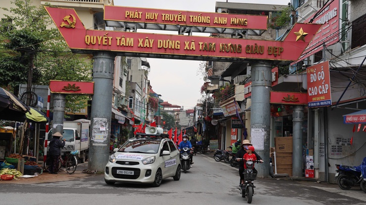 Tuyên truyền lưu động – Lan tỏa khí thế thi đua chào mừng Đại hội XIV của Đảng- Ảnh 7.