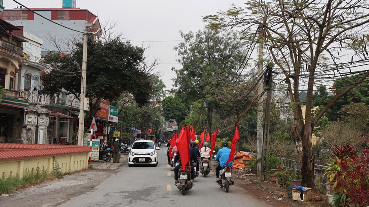 Tuyên truyền lưu động – Lan tỏa khí thế thi đua chào mừng Đại hội XIV của Đảng- Ảnh 6.