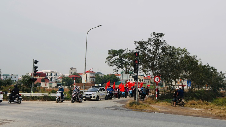 Tuyên truyền lưu động – Lan tỏa khí thế thi đua chào mừng Đại hội XIV của Đảng- Ảnh 5.