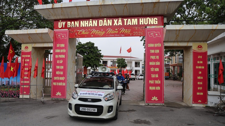 Tuyên truyền lưu động – Lan tỏa khí thế thi đua chào mừng Đại hội XIV của Đảng- Ảnh 3.