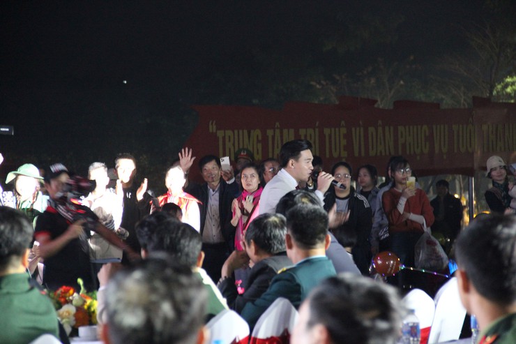 HÒA LẠC CẤT CÁNH – ĐÊM NGHỆ THUẬT ĐẶC SẮC LAN TỎA KHÁT VỌNG PHÁT TRIỂN- Ảnh 16.