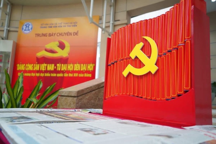 Trưng bày chuyên đề: “ĐẢNG CỘNG SẢN VIỆT NAM – TỪ ĐẠI HỘI ĐẾN ĐẠI HỘI” - Chào mừng Đại hội đại biểu toàn quốc lần thứ XIV của Đảng- Ảnh 1.