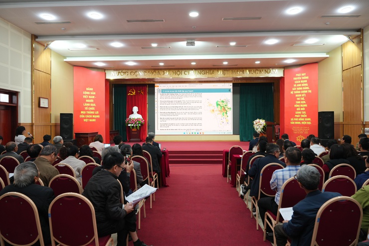 UBND xã Phù Đổng hội nghị lấy ý kiến cơ quan, tổ chức, cá nhân, cộng đồng dân cư về đồ án quy hoạch phân khu đô thị E5-1A; E5-1B tỷ lệ 1/2000.- Ảnh 3.